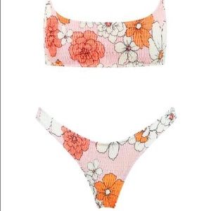 Triangl bikini set medium top large bottoms